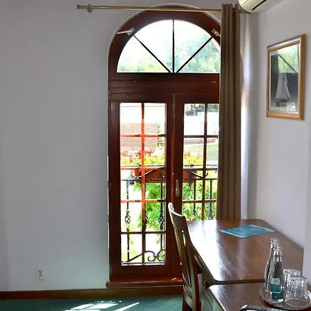 イン Tawerna Kaper 3*