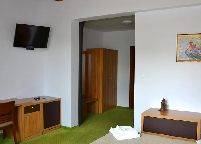 Inn Tawerna Kaper Ilawa